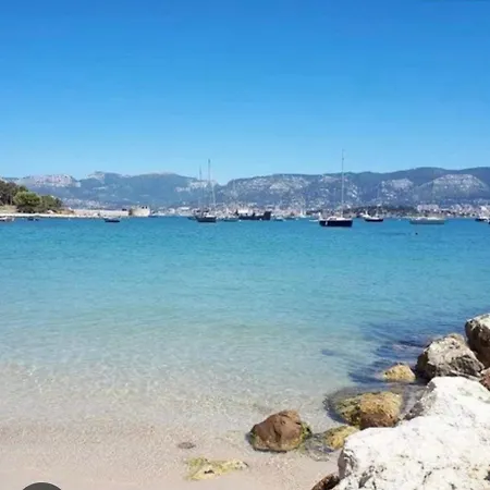 Duplex Romantique Avec Beau Jardin A Pieds * Saint-Mandrier-sur-Mer