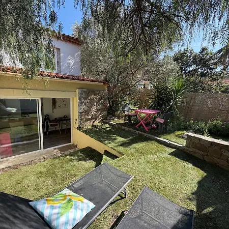 Duplex Romantique Avec Beau Jardin A Pieds Апартаменты Сен-Мандрие-сюр-Мер