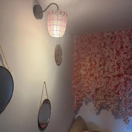 Апартаменты Duplex Romantique Avec Beau Jardin A Pieds